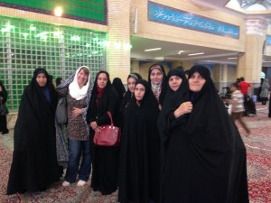 All sorts of new friends wanting pictures with me... (-: